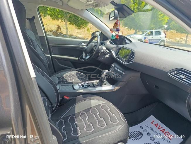 Peugeot 308 Diesel Automatique 2020 à Tanger