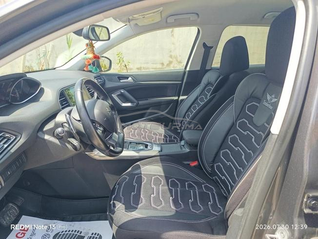 Peugeot 308 Diesel Automatique 2020 à Tanger