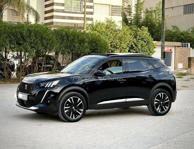 Peugeot 2008 GT Diesel 2022 etat neuf 