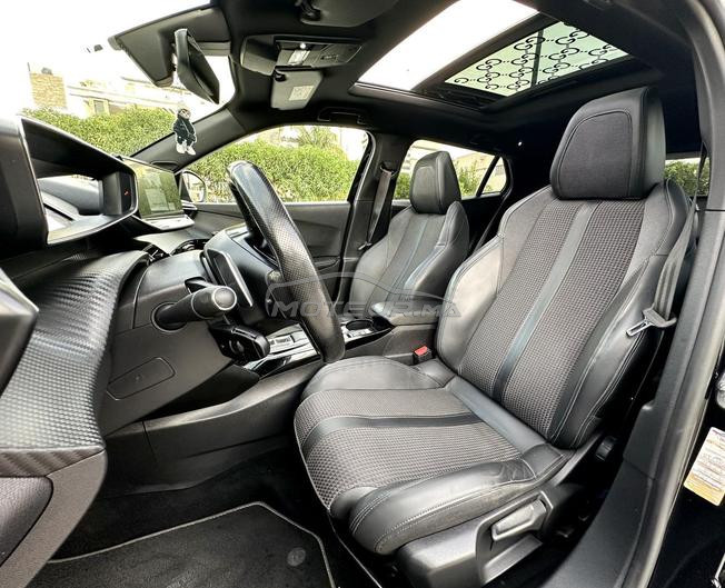 Peugeot 2008 GT Diesel 2022 etat neuf 