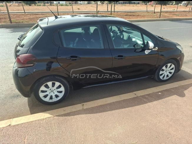 Peugeot 208 Diesel Manuelle 2016 à Temara