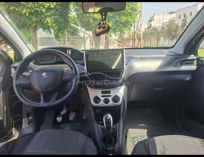 Peugeot 208 Diesel Manuelle 2016 à Temara