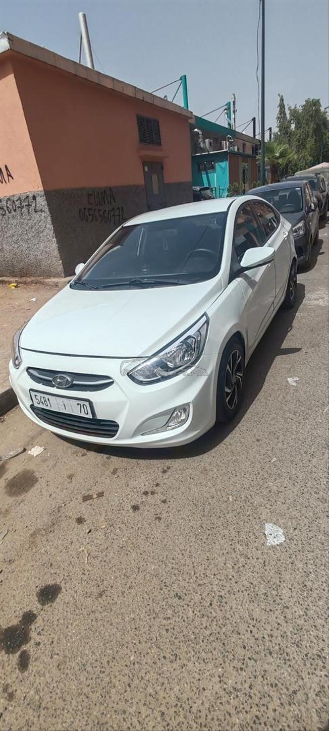 هيونداي اكسنت موديل 2017 بحالة جيدة 
