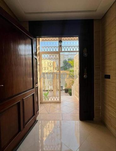فيلا للبيع في القنيطرة (غالف)