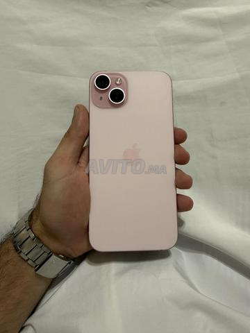 آيفون 15 بلس Esim