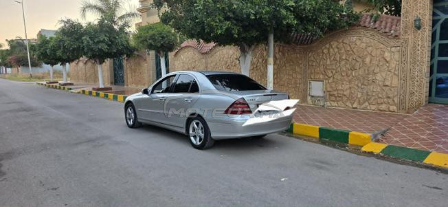 Mercedes-Benz 220 Diesel Automatique 2004 à Nador