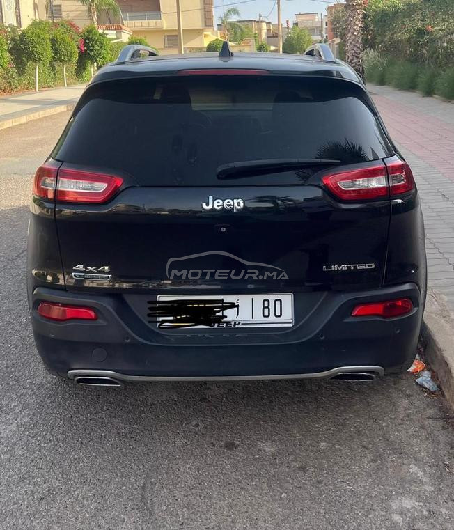 voiture Jeep CHEROKEE 