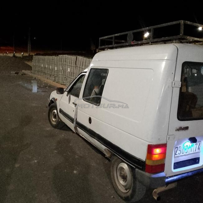 سيارة ديال لخدمة شي حاجة مليحة لي بغا يتحرك