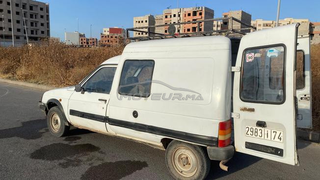 سيارة ديال لخدمة شي حاجة مليحة لي بغا يتحرك