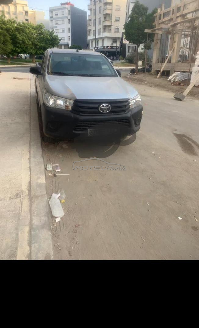 voiture hilux à vendre