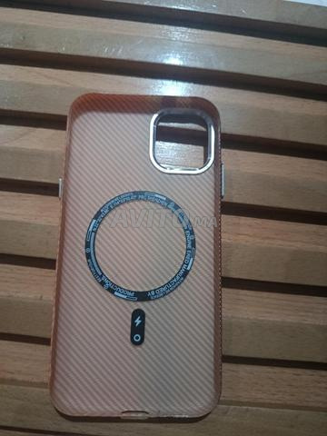Pochette iPhone 11 - 2
