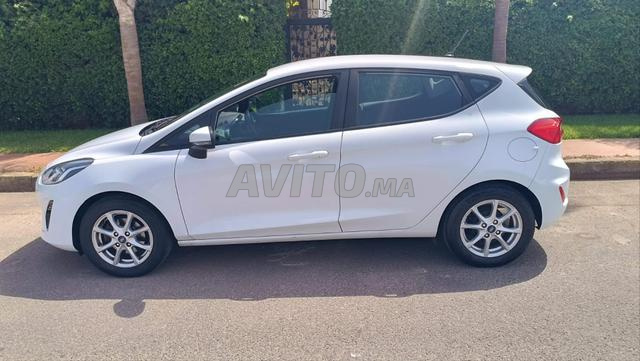Ford Fiesta première main - 2