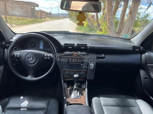 Mercedes-Benz 220 Diesel Automatique 2005 à Nador