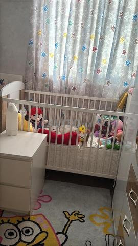 Lit pour bébé en bon état