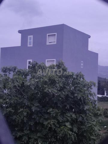 Villa 500 m2 titrée avec piscine à Diki Ksar Sghir