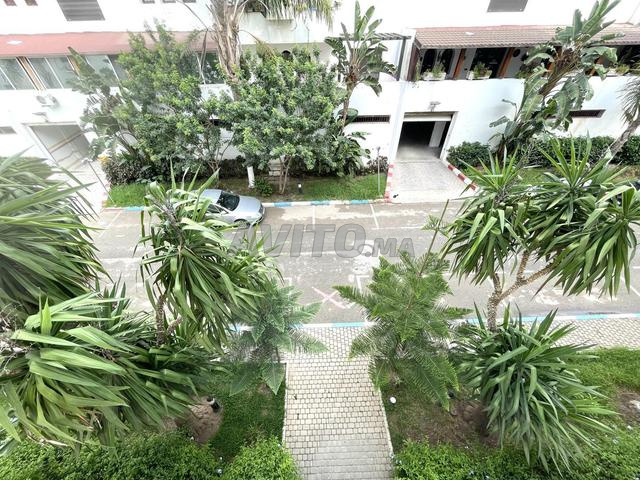 للبيع، شقة مالاباتا مطلة على البحر في طنجة