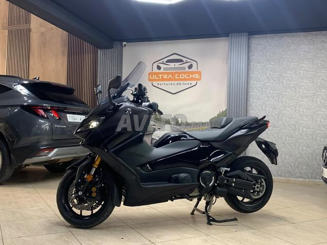 Yamaha T-MAX 560 Tech Max 2025