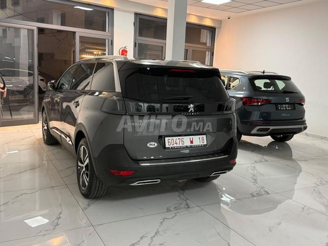 Peugeot 5008 2.0L 7 places