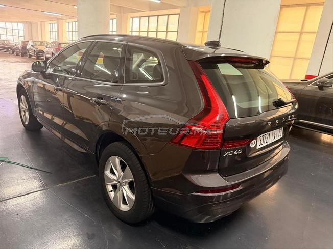 volvo XC60  B4