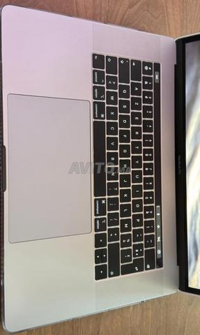 MacBook Pro 15” 2018 Intel Core i7 16GB RAM 256GB - 2