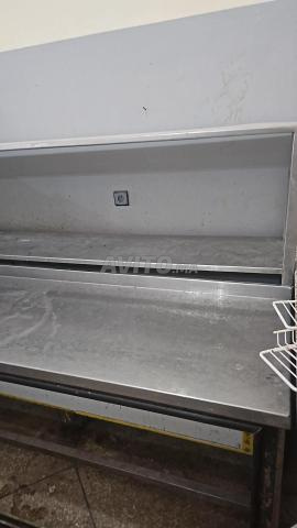 6 tables de service en inox - 2