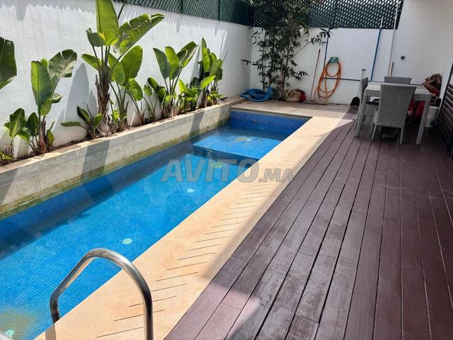 Magnifique villa à louer avec piscine