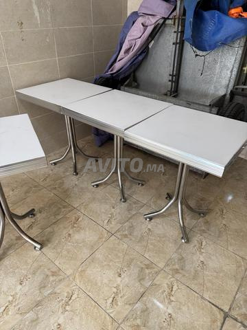 lot 4 tables 3 chaises - 2