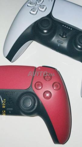 PS5 Slim Digital 2 manettes prix négociable - 2