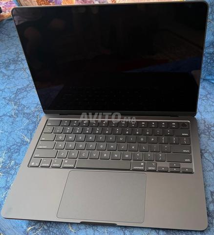 Macbook AIR 2025 13 pouces puce M4 neuf - 2