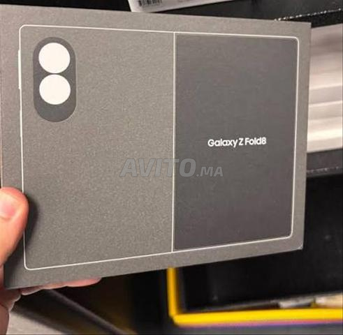 Samsung Galaxy Z Fold 8 256 Go format passeport