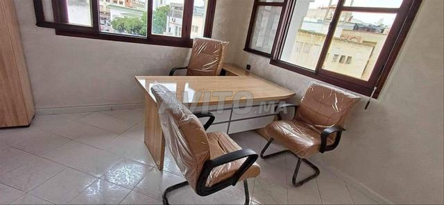 Mobilier de Bureau Élégant - 2