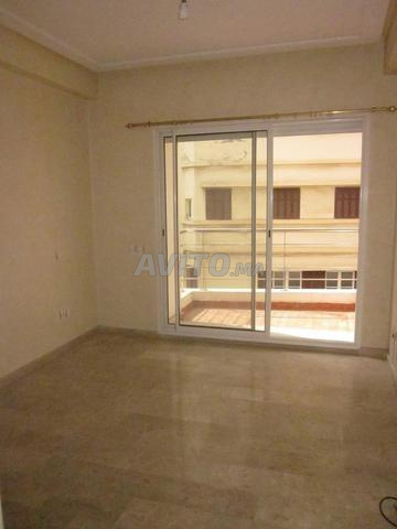 Studio vide luxe 48m2 à bd abdelmoumen enface Tram - 2