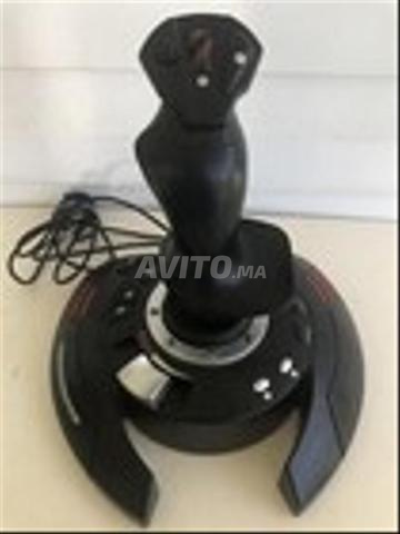 عصا تحكم Thrustmaster لمحاكاة الطيران - 2
