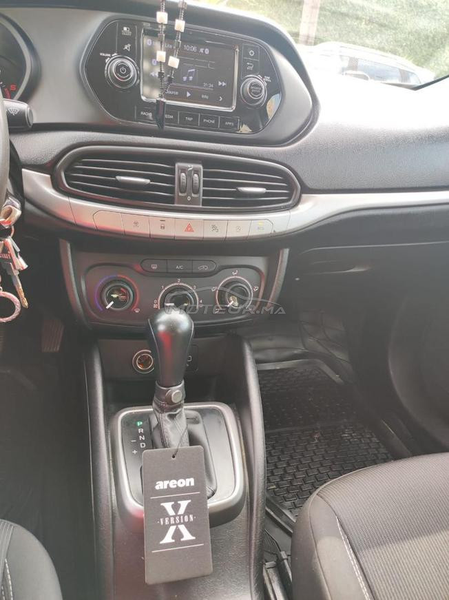 Fiat Tipo automatique hatchback 