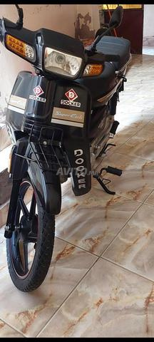 À vendre scooter Docker Super Cub 49cc en très bon état 🛵