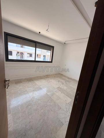 Appartement à louer 140 m² à Rabat - 2