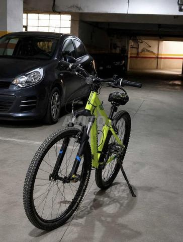 ROCKRIDER ST100. 27.5 POUCES - 2