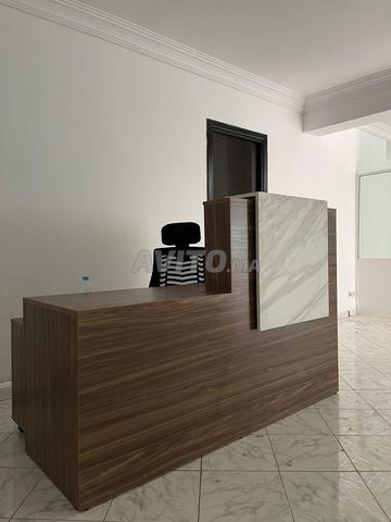 أكشاك الاستقبال 🏢 أثاث استقبال مصمم خصيصًا
