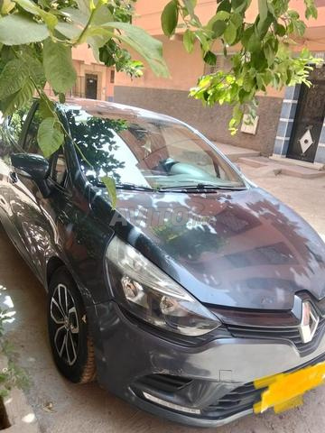 Renault Clio Diesel Manuelle 2018 à Marrakech - 2