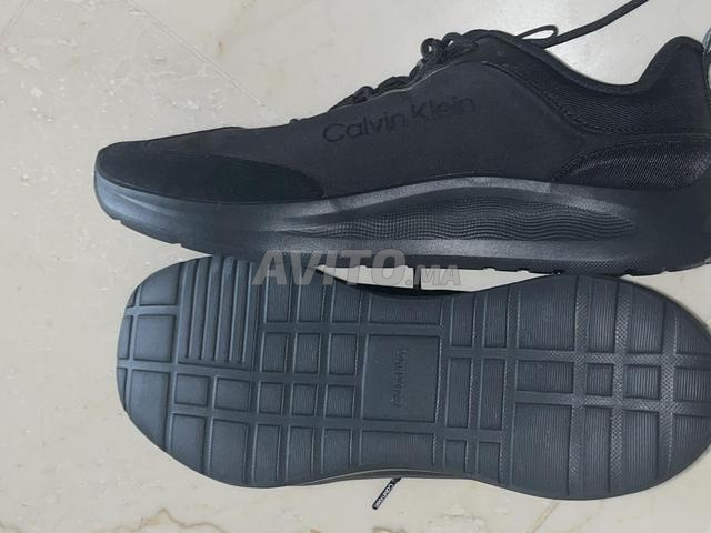 Chaussures Calvin Klein Neuves T45 - 2