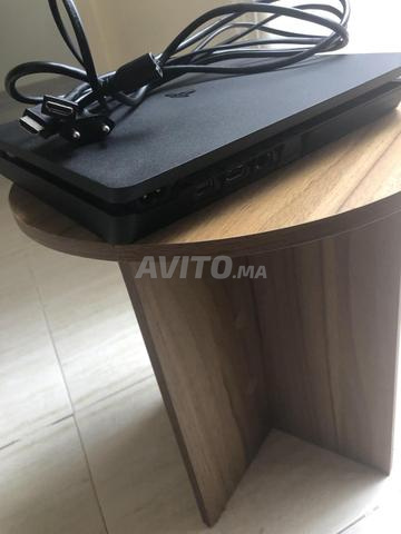 PS4 Slim Très bon état - 2