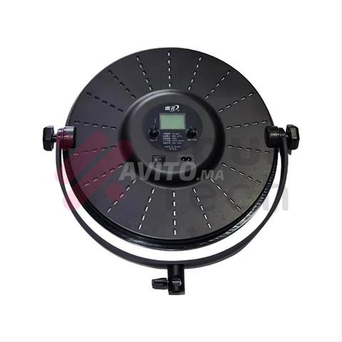 Panneau LED Rond avec Trépied et Télécommande - 2
