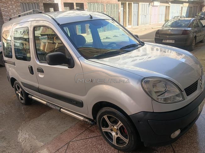 renoult kangoo d65 model 2009 