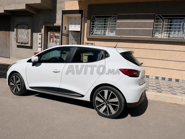 Renault Clio Diesel Manuelle 2016 à Kénitra - 2
