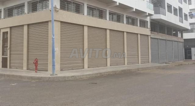 À louer – Magasin commercial de 180 m² - 2