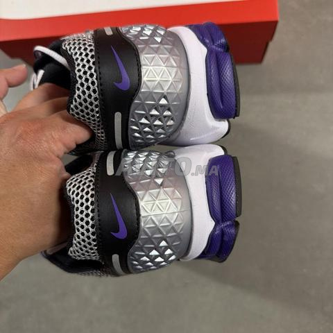 NIKE ZOOM VOMERO 5 - 2