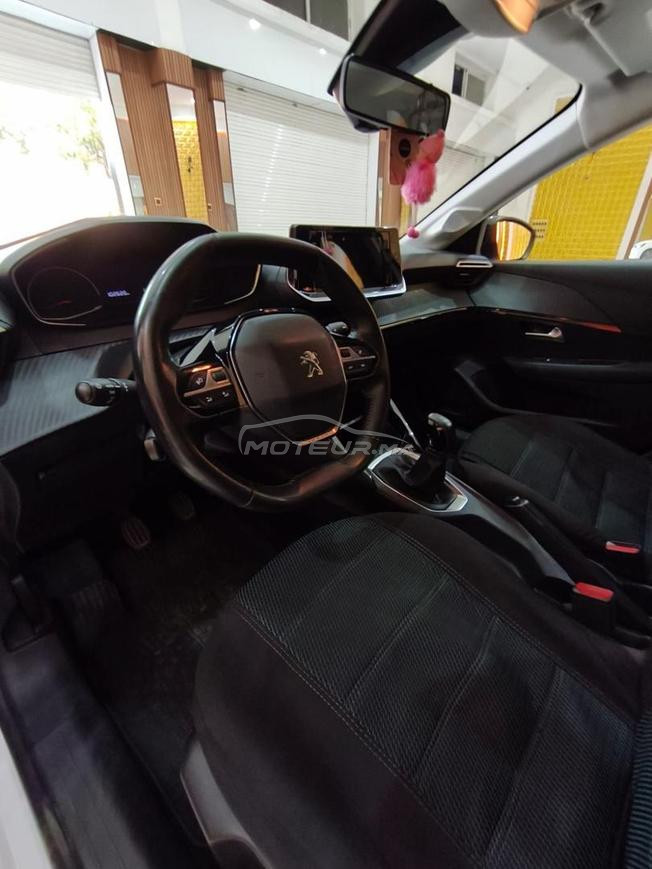 Peugeot 208 Diesel Manuelle 2024 à Kénitra