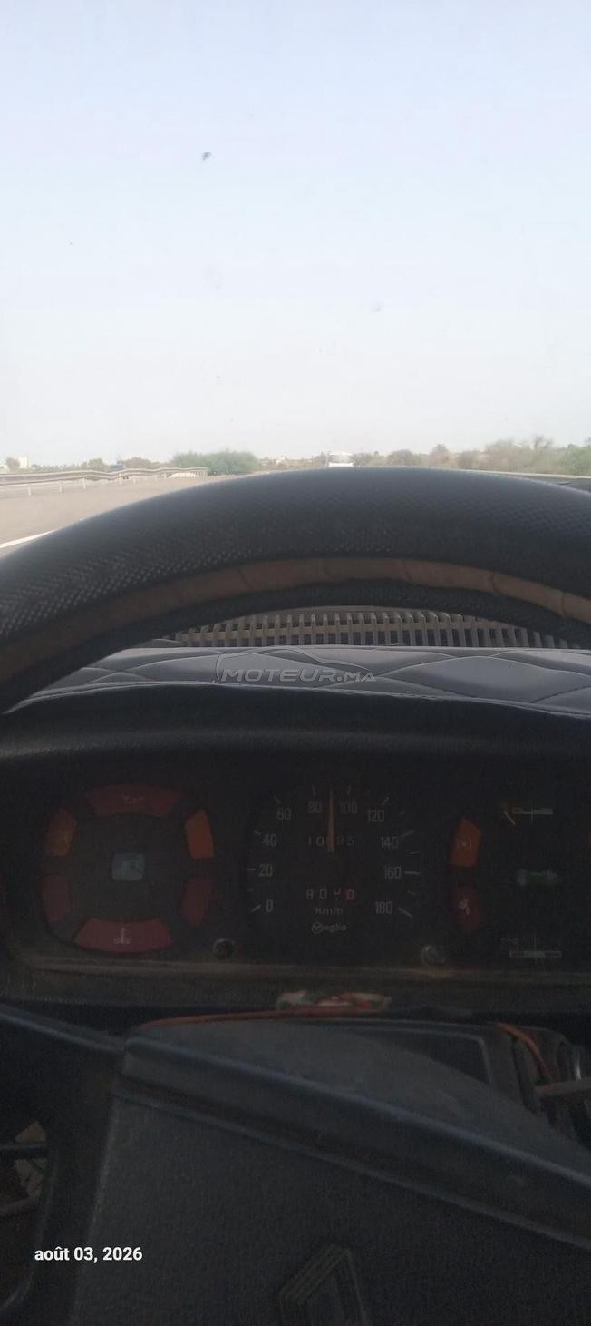 Renault R12 Essence Manuelle 1980 à Al Hoceima