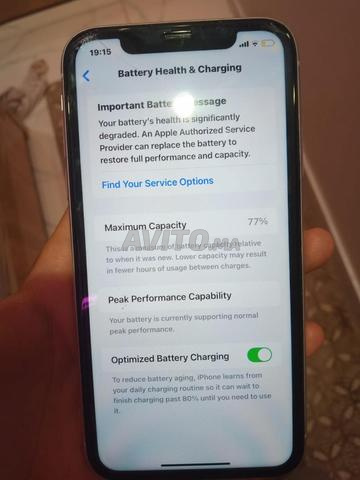 آيفون XR 64GB - 2