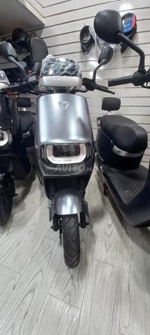 SCOOTER ÉLECTRIQUE YADEA E8S - 2